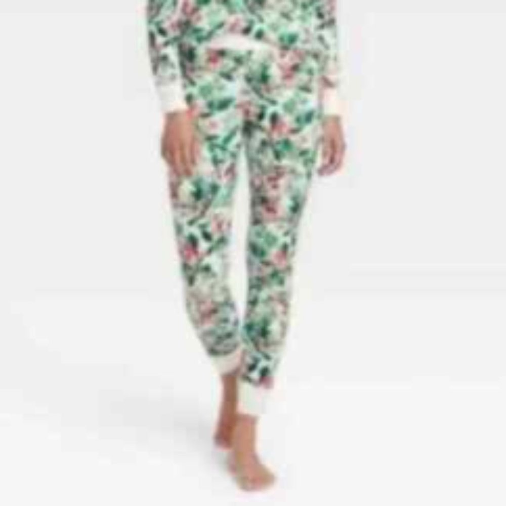 stars above Green & Pink Floral Long Pajama Set Bottoms